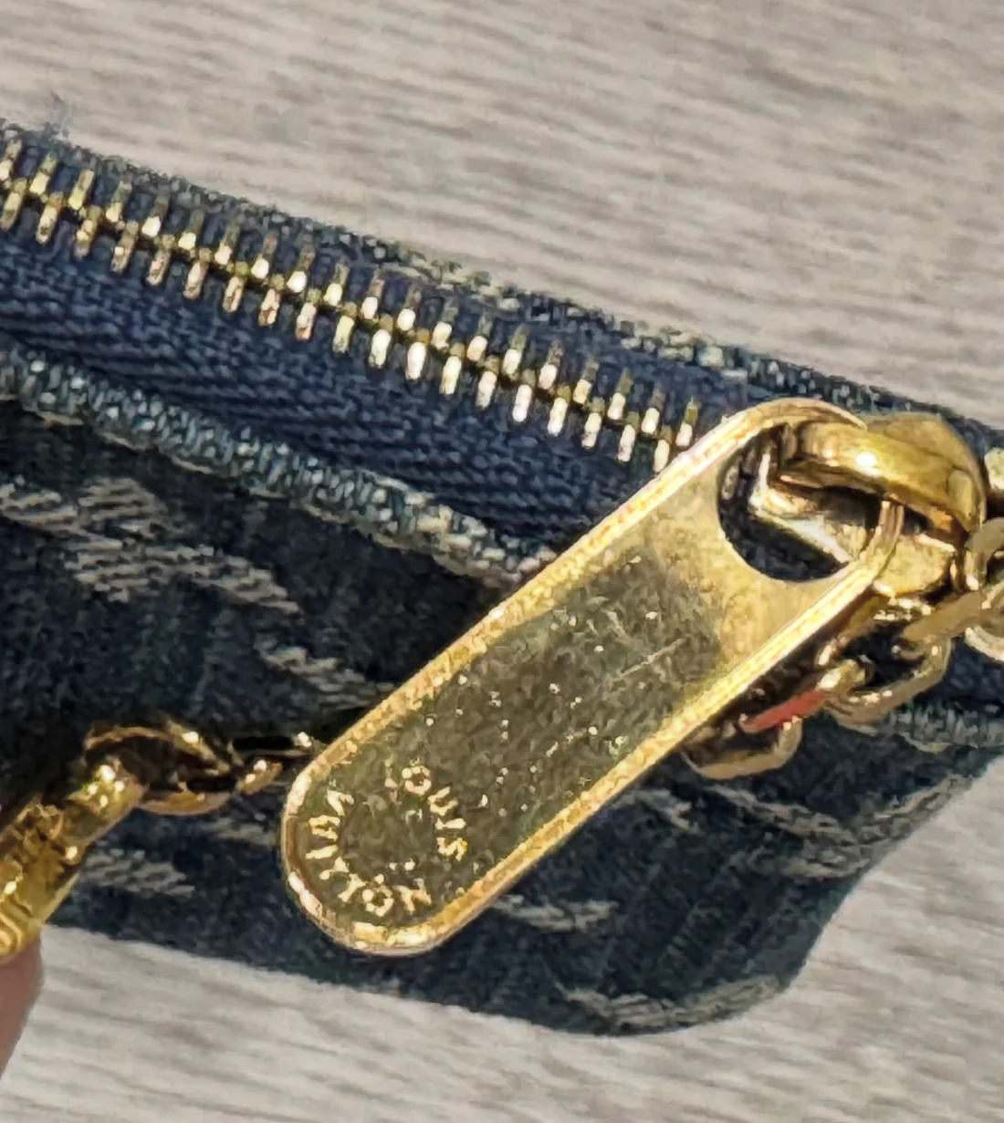 Lv denim key cles - Image 3