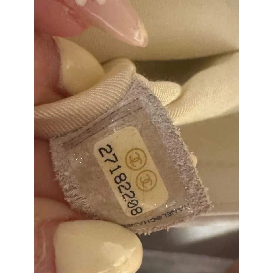 Chanel small chevron boy bag. - Image 2