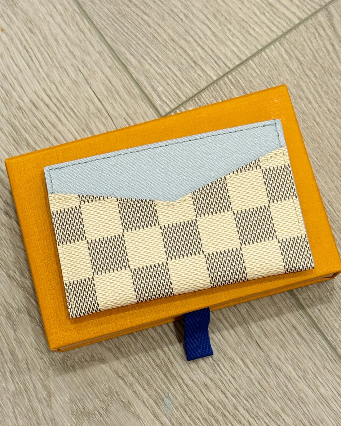 Louis Vuitton Azur Daily Card Holder