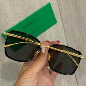Alternative view of Bottega Sunnies