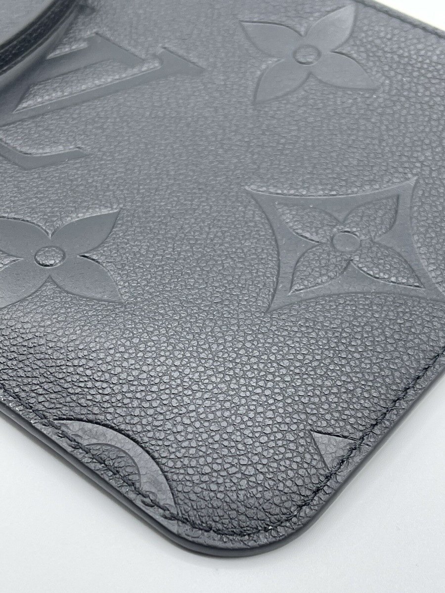 Louis Vuitton
Leather clutch bag
Never worn
Black, Leather - Image 3