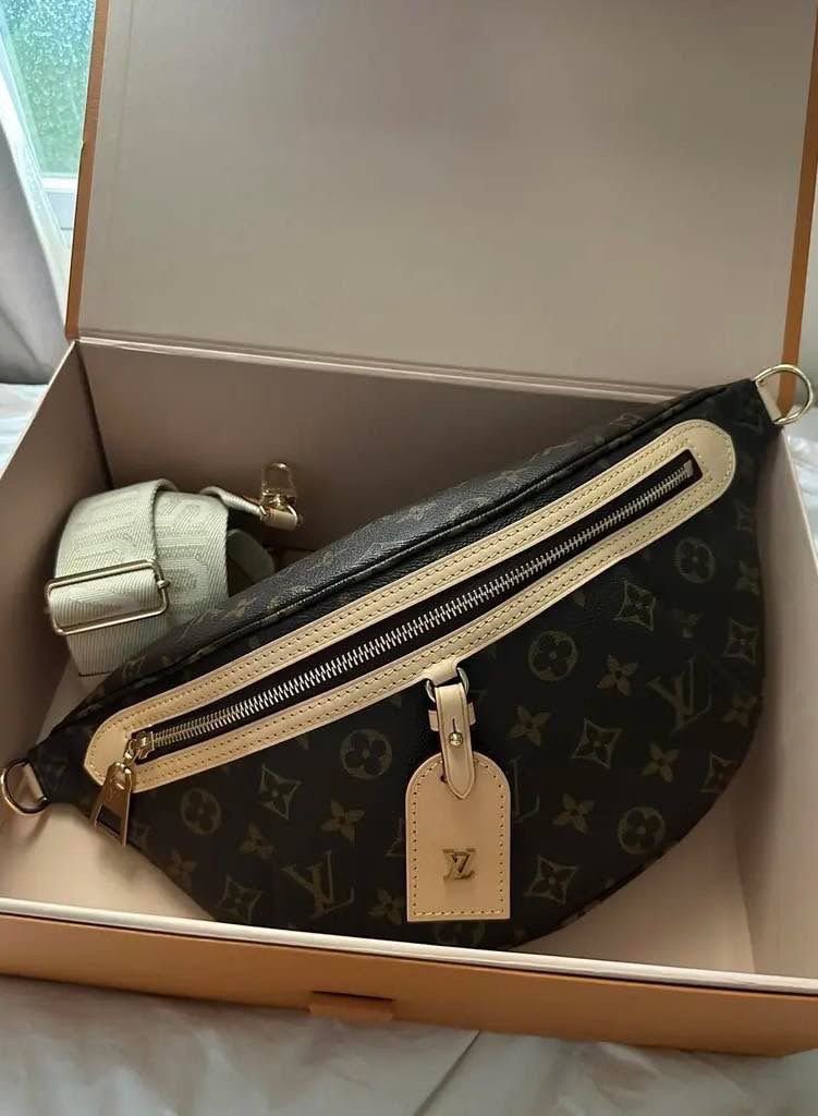 NEW Authentic Louis Vuitton High Rise bumbag - Image 8