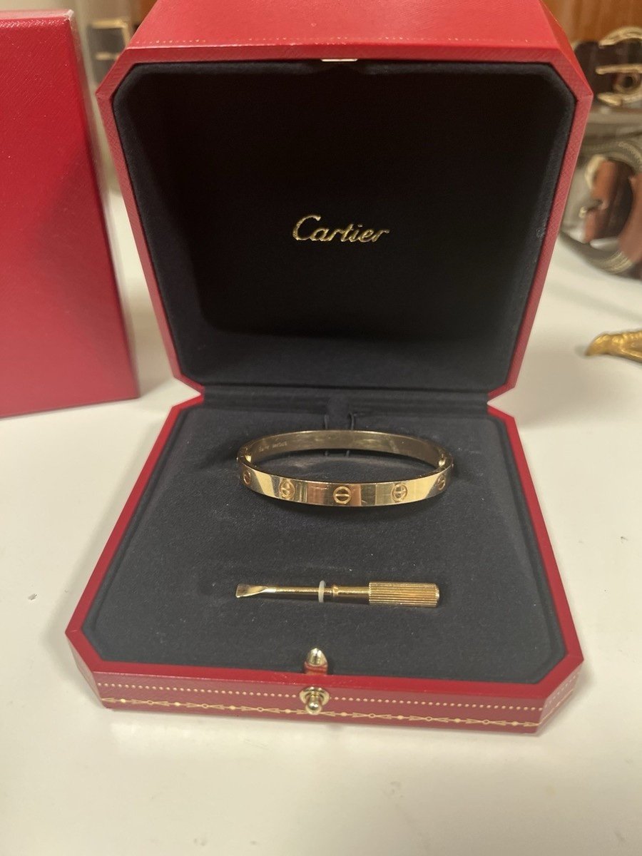 Cartier LOVE bracelet, classic model - Size 17 - Comes in original box w/receipt - Image 10