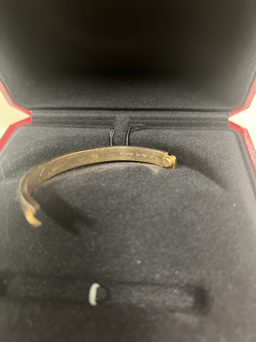 Cartier LOVE bracelet, classic model - Size 17 - Comes in original box w/receipt - Image 2