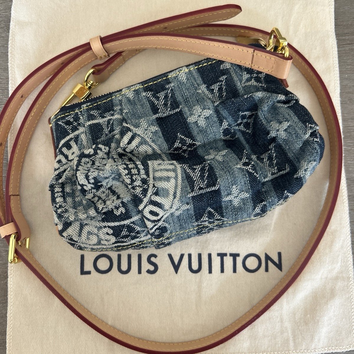 Louis Vuitton Denim Monogram Raye Trouser Pouch Blue With Dust bag - Image 10