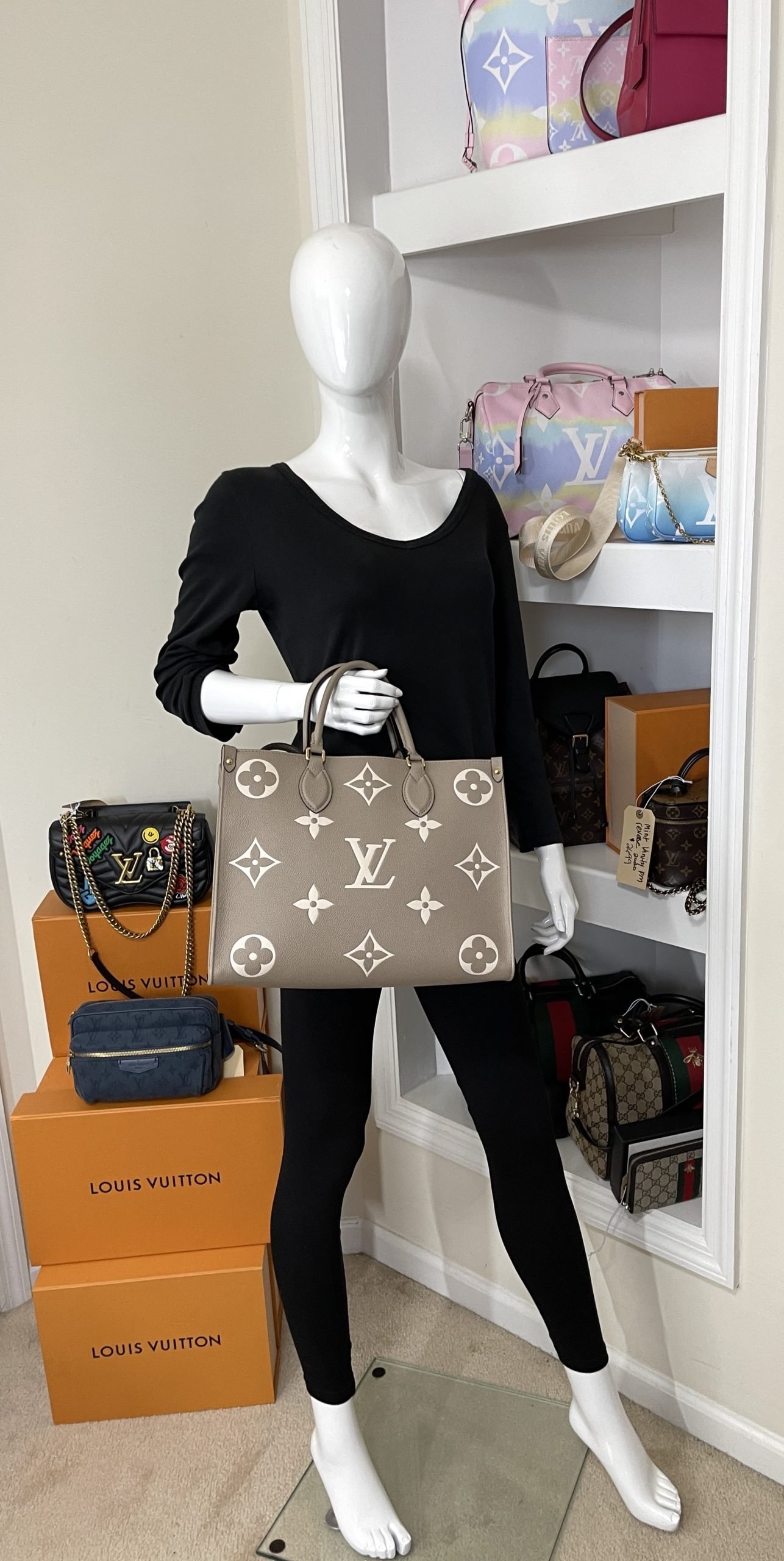 Louis Vuitton OnTheGo MM Monogram Empreinte Turtledove Cream - Image 2