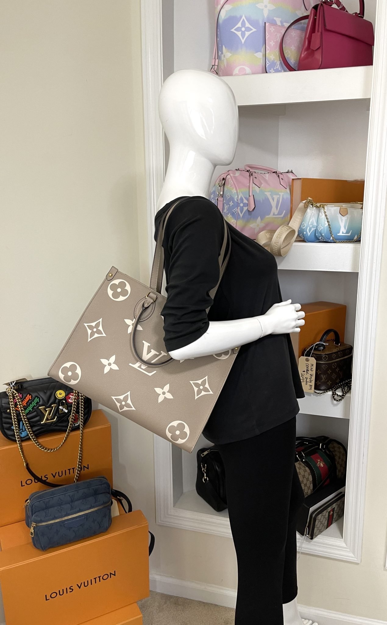 Louis Vuitton OnTheGo MM Monogram Empreinte Turtledove Cream