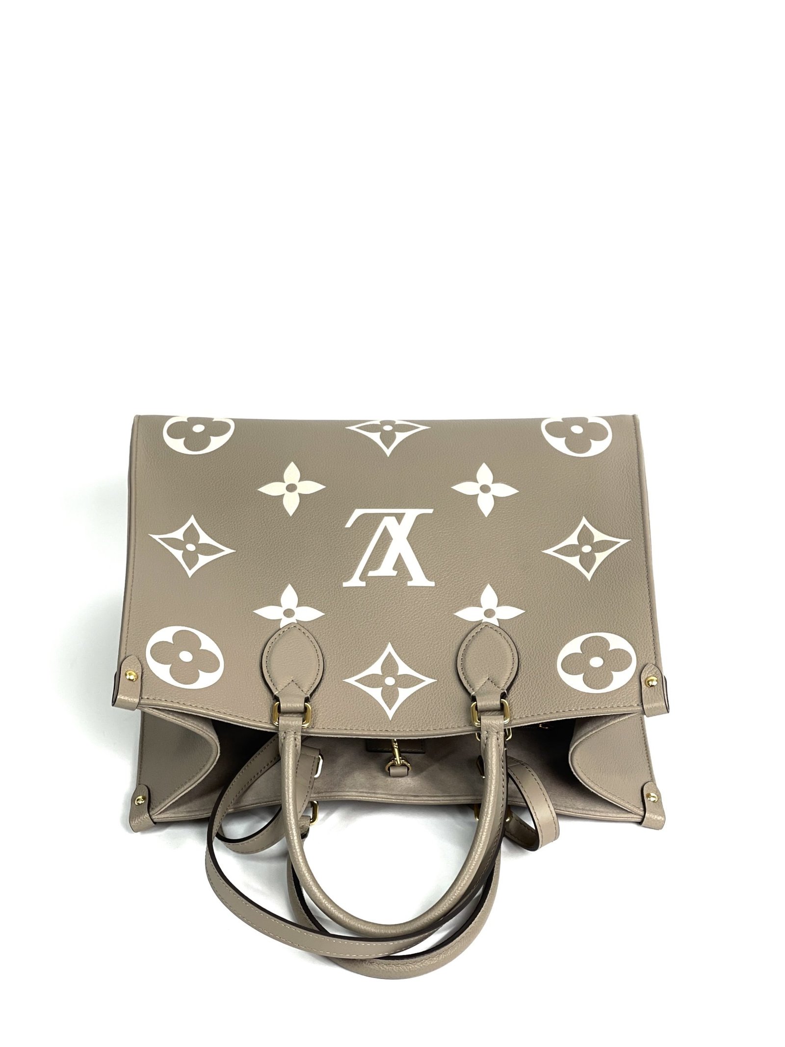 Louis Vuitton OnTheGo MM Monogram Empreinte Turtledove Cream - Image 5
