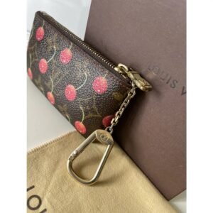 Alternative view of Luis Vuitton Leather Ring key