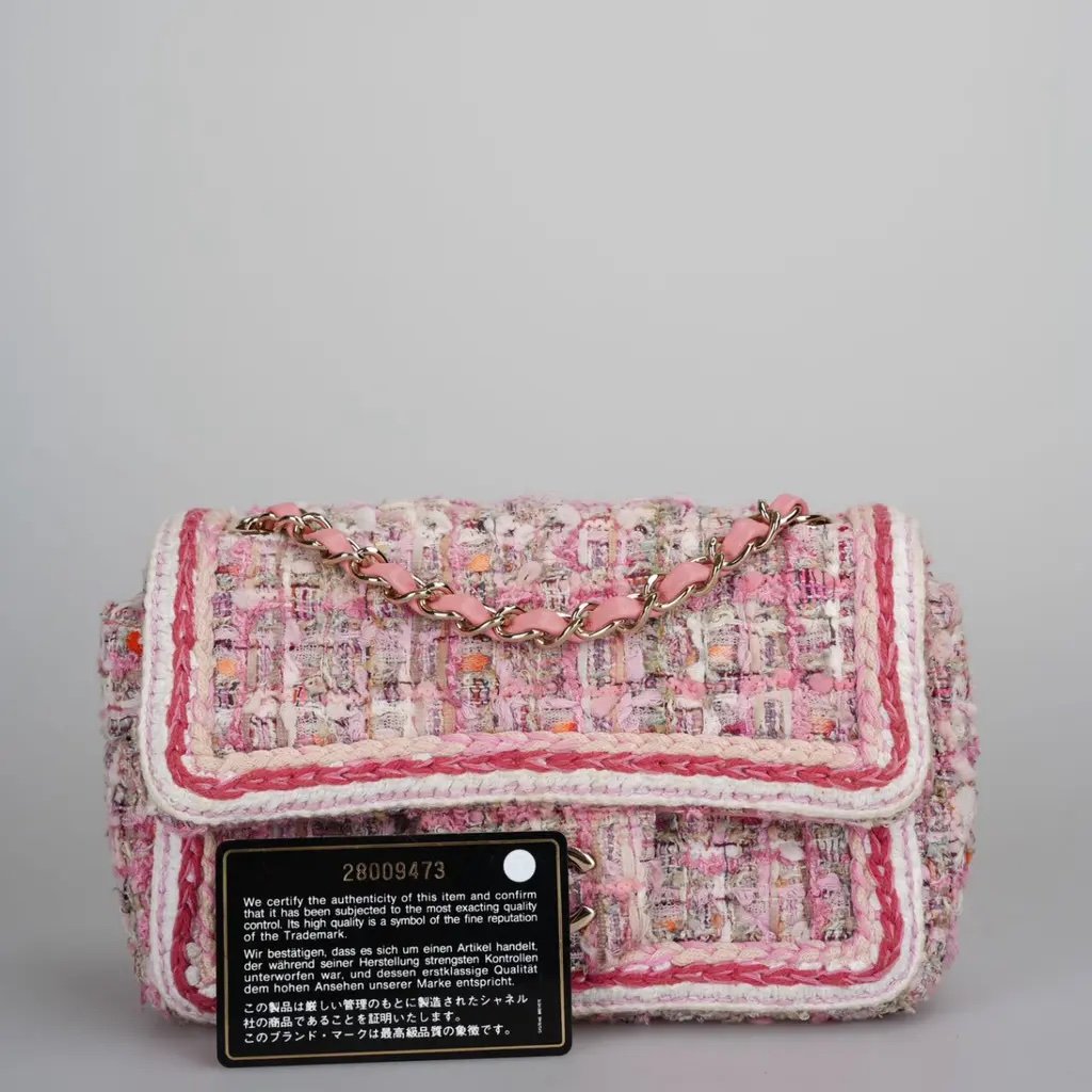 Chanel T Timeless/classique tweed handbag