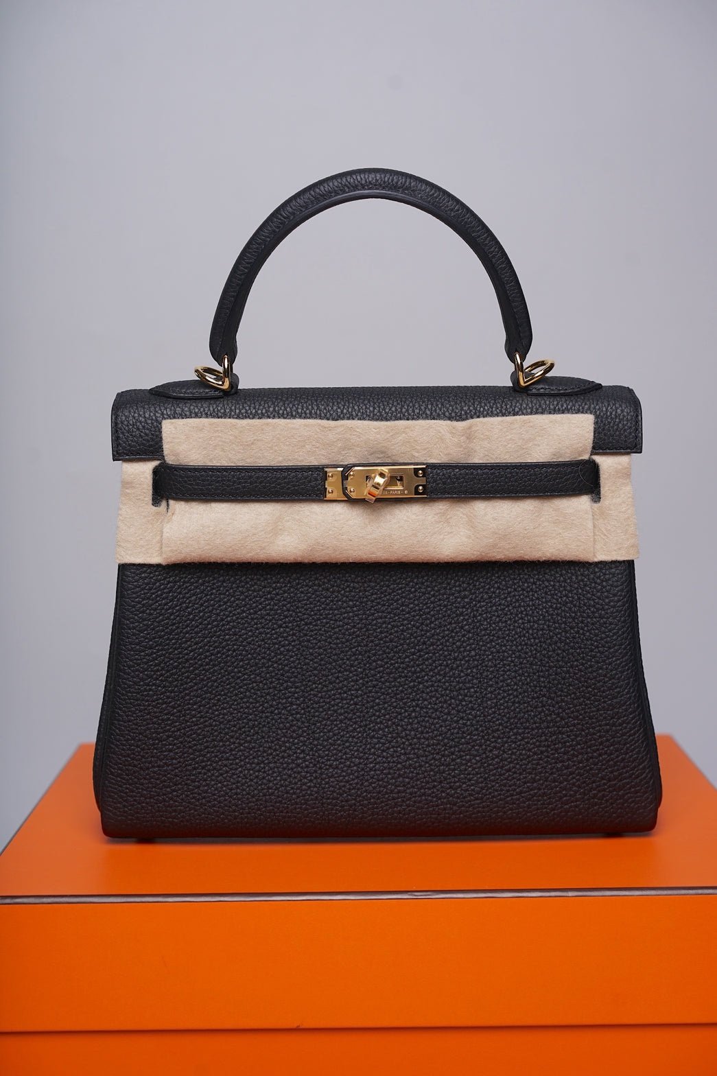 Hermes Kelly 25 in Noir Togo Phw (Brand New) - Image 13