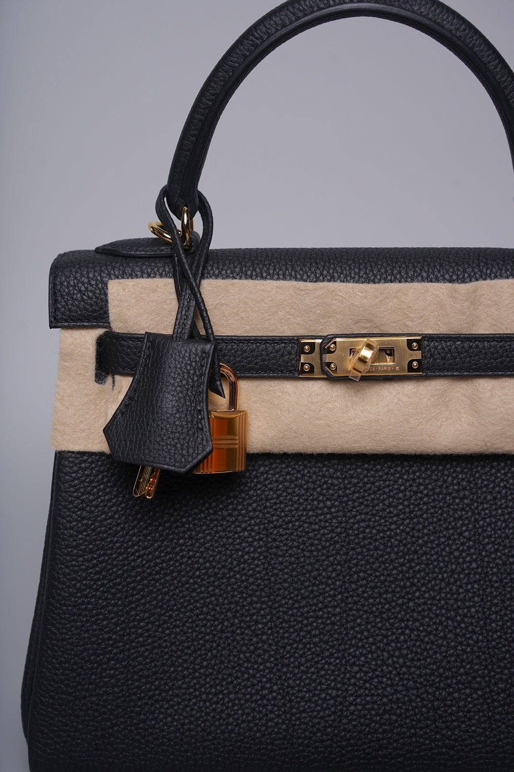 Hermes Kelly 25 in Noir Togo Phw (Brand New) - Image 11