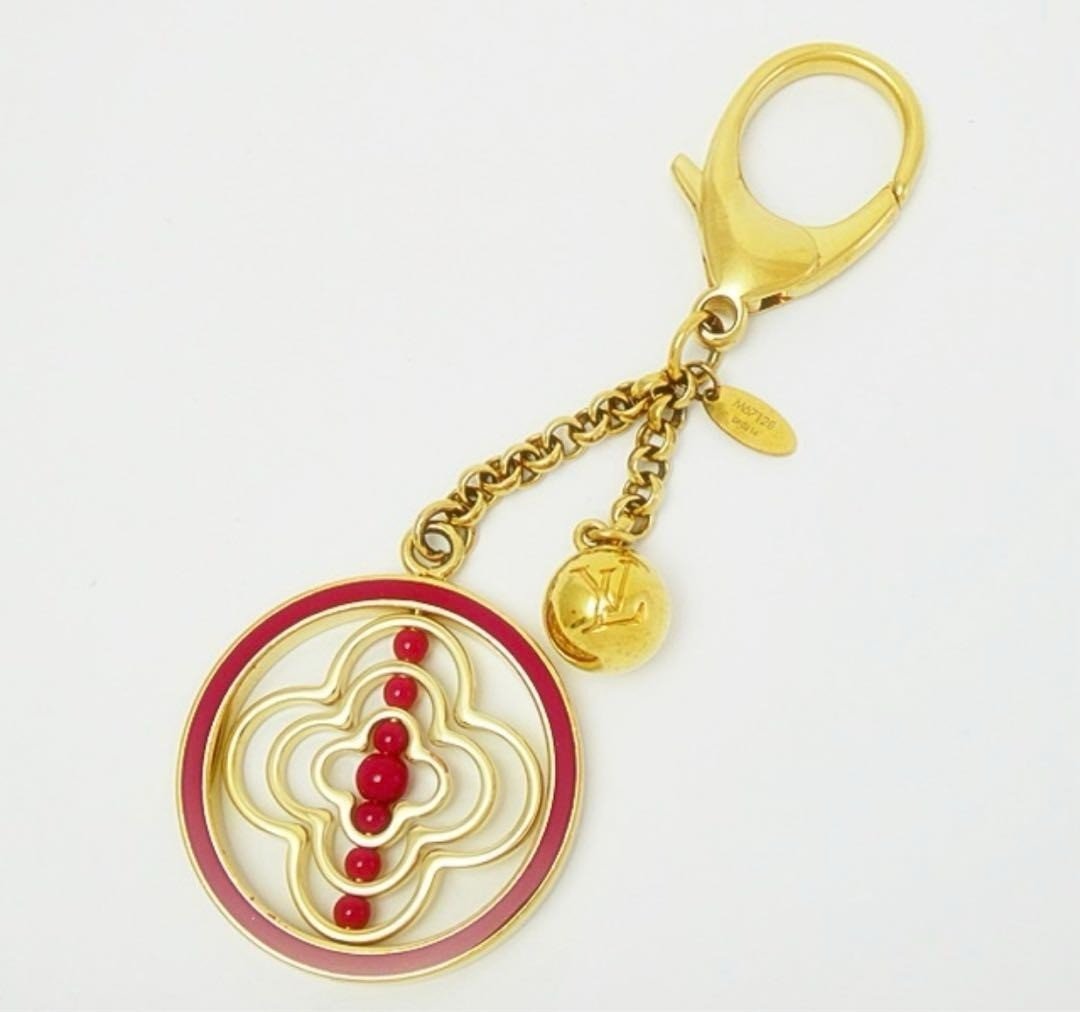 LOUIS VUITTON Walley Fleur Bag Charm M67128 Keyholder Gold USED Auth - Image 4