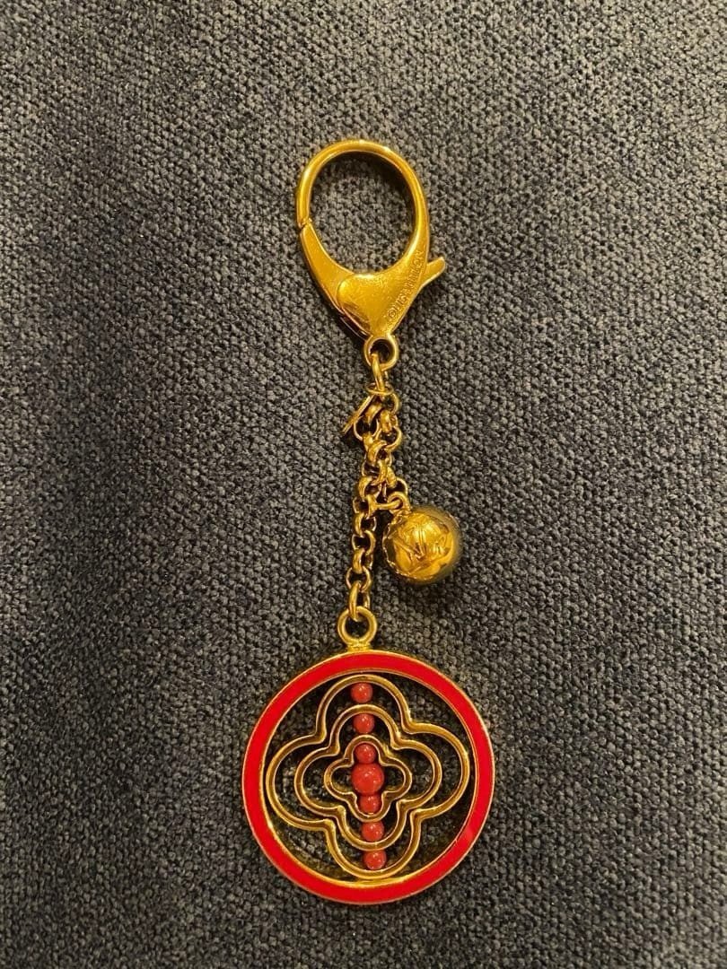 LOUIS VUITTON Walley Fleur Bag Charm M67128 Keyholder Gold USED Auth - Image 3