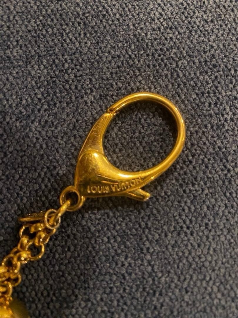 LOUIS VUITTON Walley Fleur Bag Charm M67128 Keyholder Gold USED Auth - Image 2