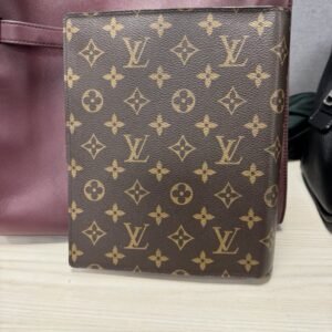 Alternative view of Louis Vuitton GM Large Ring Agenda Cover Monogram Brown Authentic w/ Dust Bag