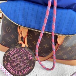 Alternative view of NEW Louis Vuitton Monogram Alma Soft MM Shoulder Bag Brown M27327 Authentic LV