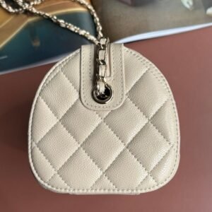 Chanel Caviar Quilted Barrel Clutch With Chain Beige - Image 5