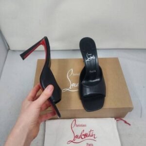 Chrsitain Louboutin mulles 85 size 39 - Image 6