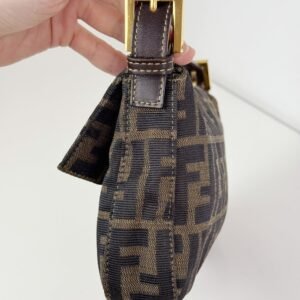 Fendi Vintage Gold Zucca Baguette Shoulder Bag - Image 10