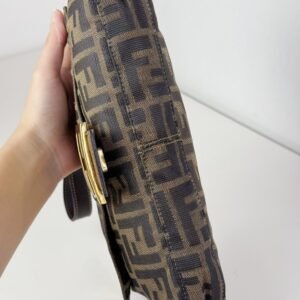 Fendi Vintage Gold Zucca Baguette Shoulder Bag - Image 11