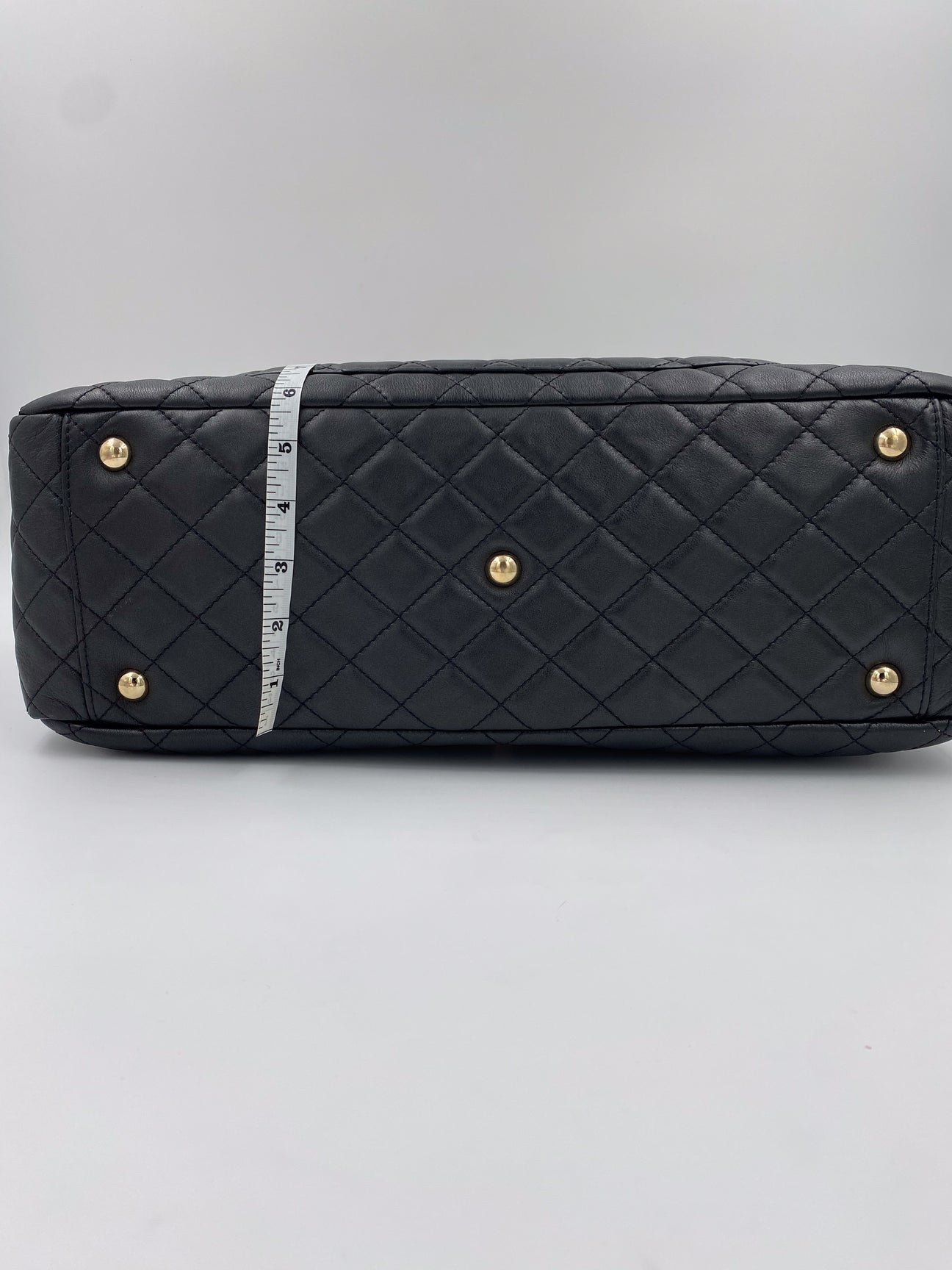 Chanel Quilted XXL Travel Flap Bag - Image 4
