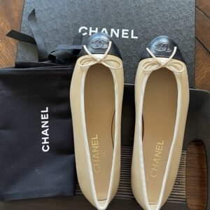 size 36EU NIB CHANEL Beige Lambskin Cap Toe Ballerina Flats w/ receipt - Image 6